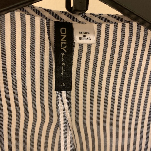 Only shirt - Picture 3 of 3